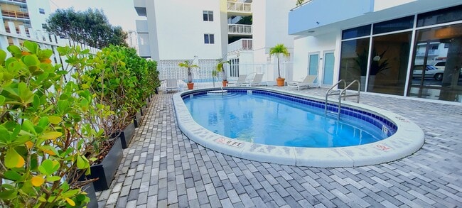 1658 Bay Rd Unit 303