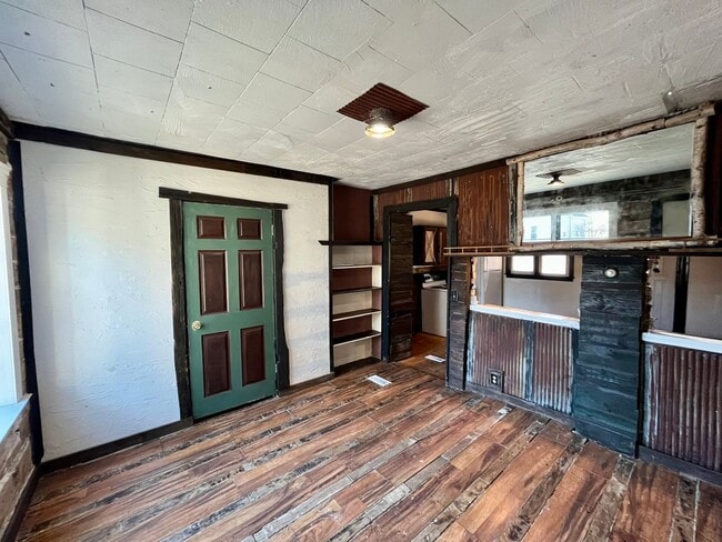 Photo - 602 N Genesee St Unit Lower