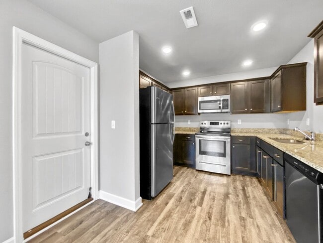 Photo - Charming 3-bed, 2-bath home in Blue Springs, MO!