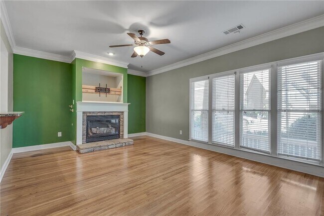 Photo - 1387 Village Creek Cir