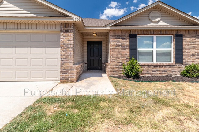 1301 Travertine Pl