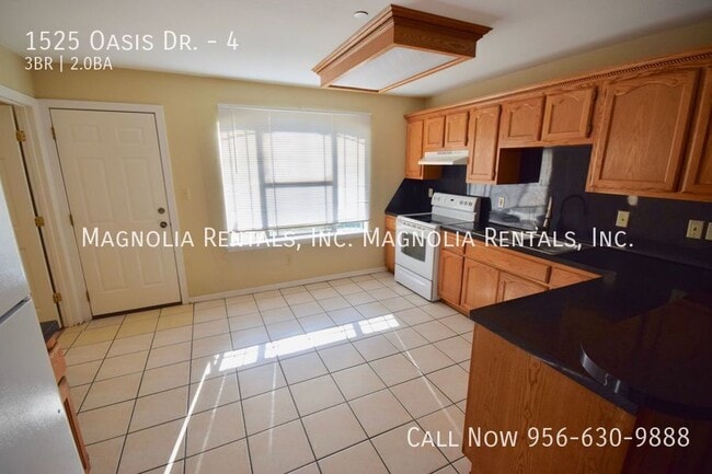 Photo - 1525 Oasis Dr Unit 4