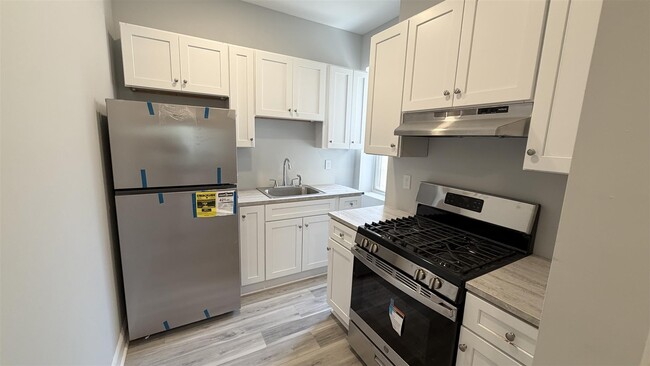 Building Photo - 92 Kirkland St Unit 2
