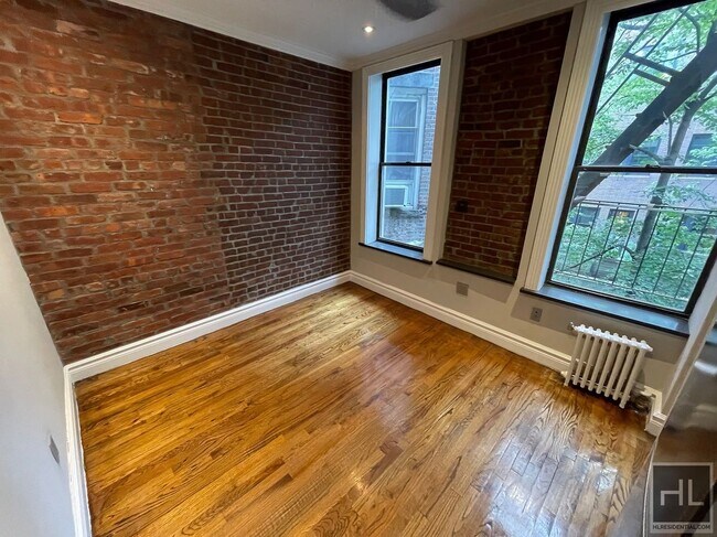 Building Photo - MOTT ST. Rental