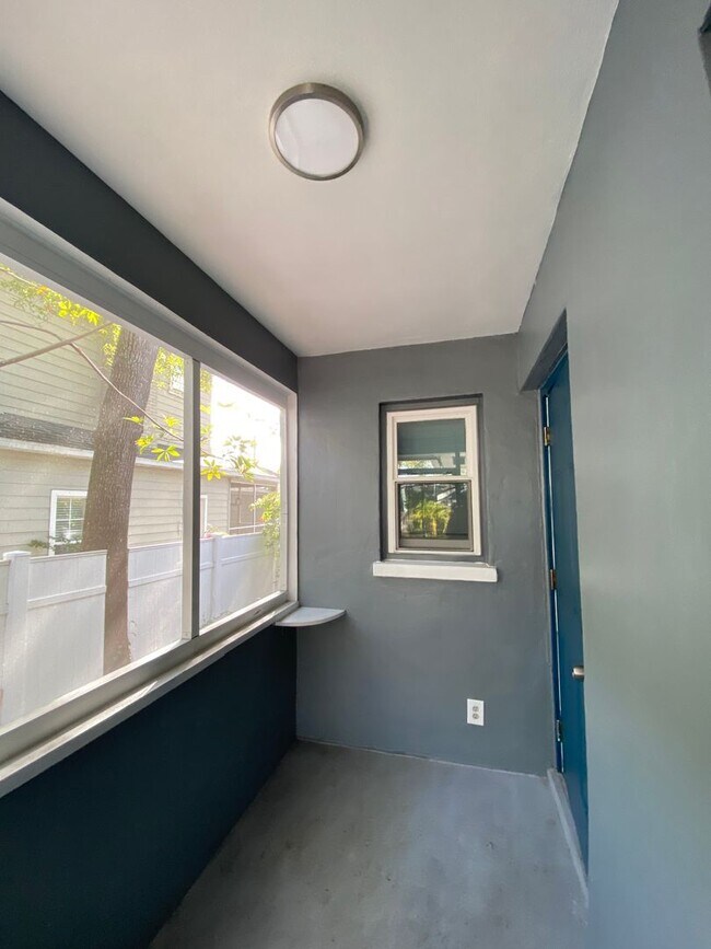 Photo - 23rd Ave N. Unidad 820 23rd Ave N. -  1