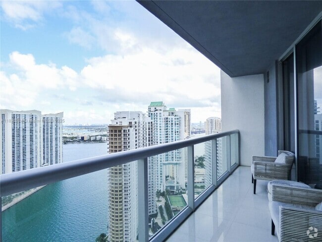 Building Photo - 495 Brickell Ave Unit 3708 Rental