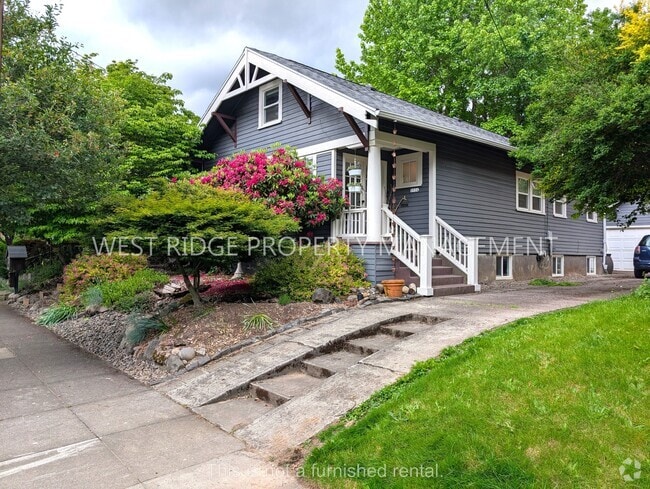 Building Photo - 3934 SE 33rd Pl Rental