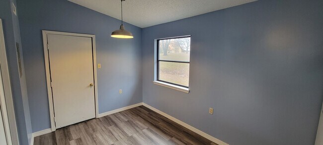 Photo - 1 Bed/1 Bath Apartment in Horseshoe Bend Unit Apt 23