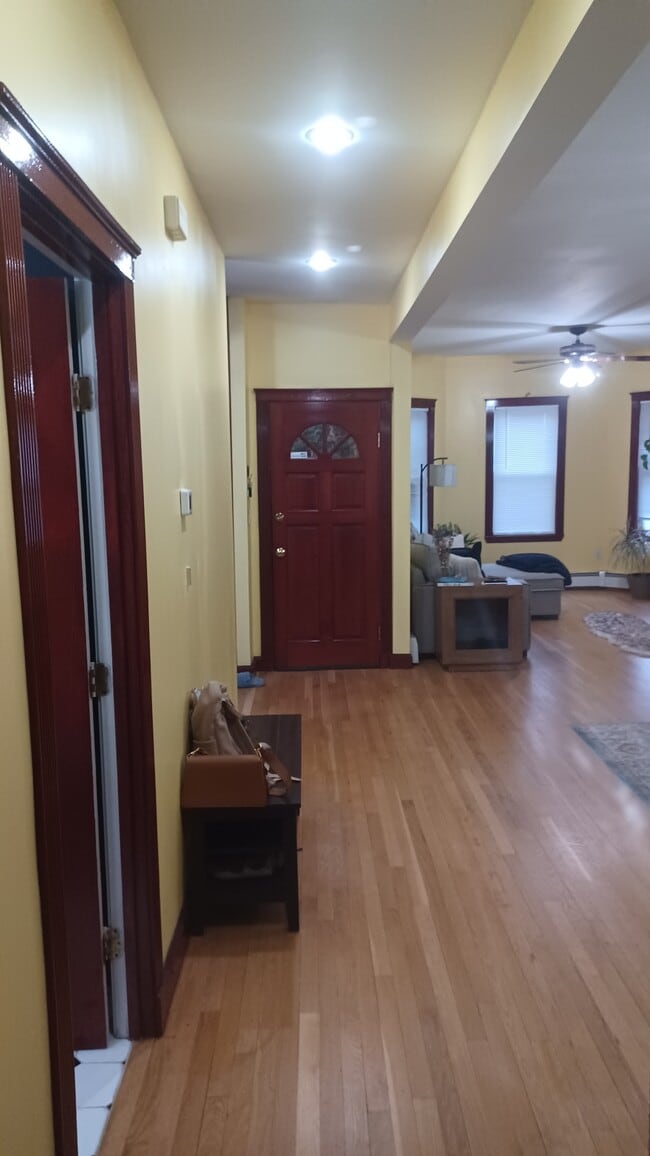 Photo - 8 Buttonwood St