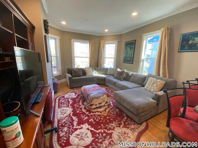 74 Georgia St Unit 1