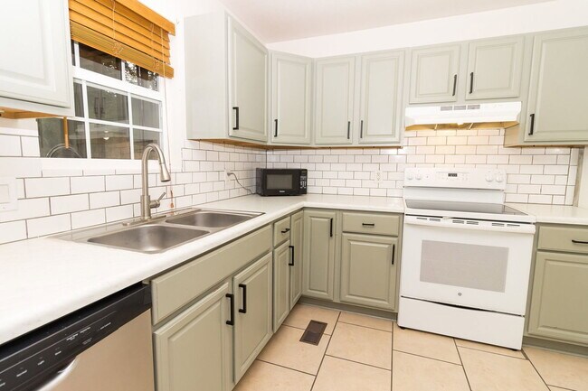 Photo - 9134 Westminister Cir Dr