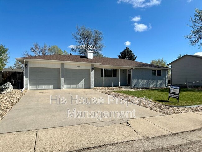 Photo - 309 12th St House