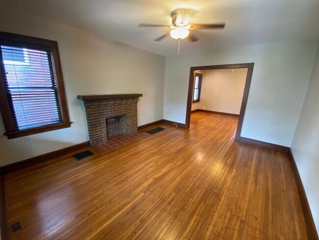 Photo - E 15th Ave 431-433 TNB Unit 433