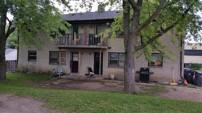 Photo - 926 Blackstone Ave Unit #3