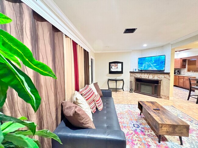 Photo - 7825 Miramar Pkwy