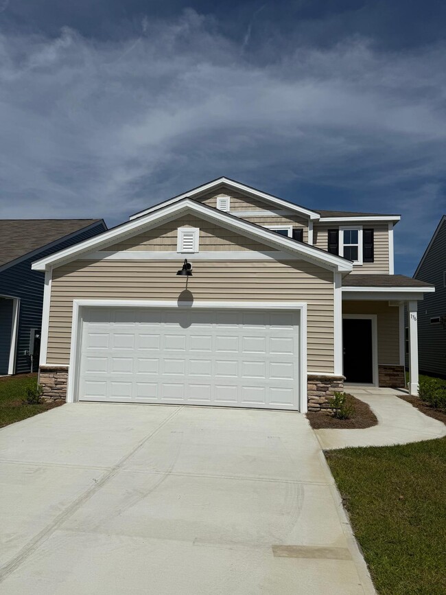 Photo - 136 Dreher Dr Casa