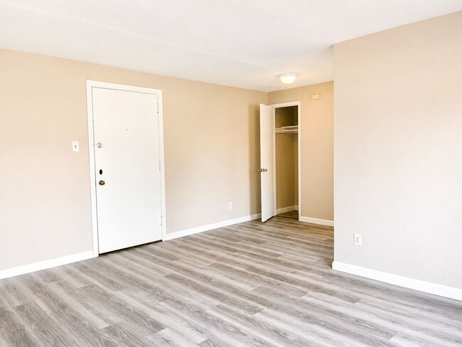 Photo - *** Pet Friendly Apartments in Mt. Lebanon * Near Castle Shannon T Stop * Affordable and Spacious...