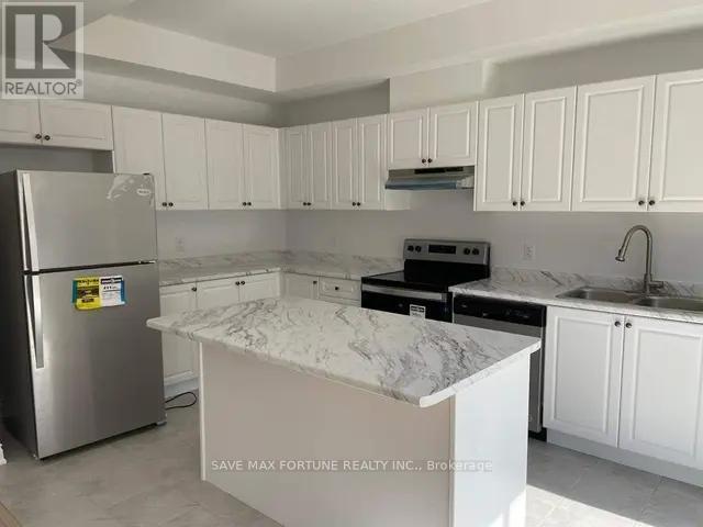 Photo - 15 MacKenzie St