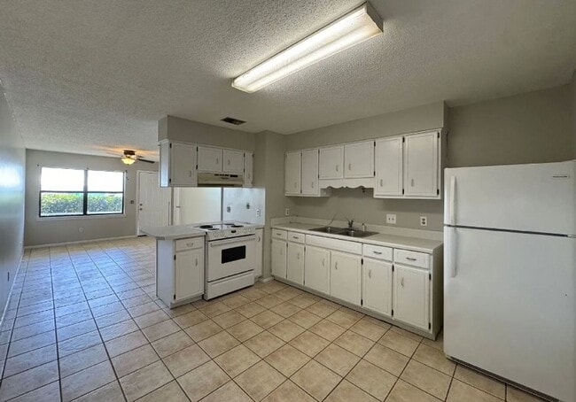 Photo - 2716 Banyan St Unit A