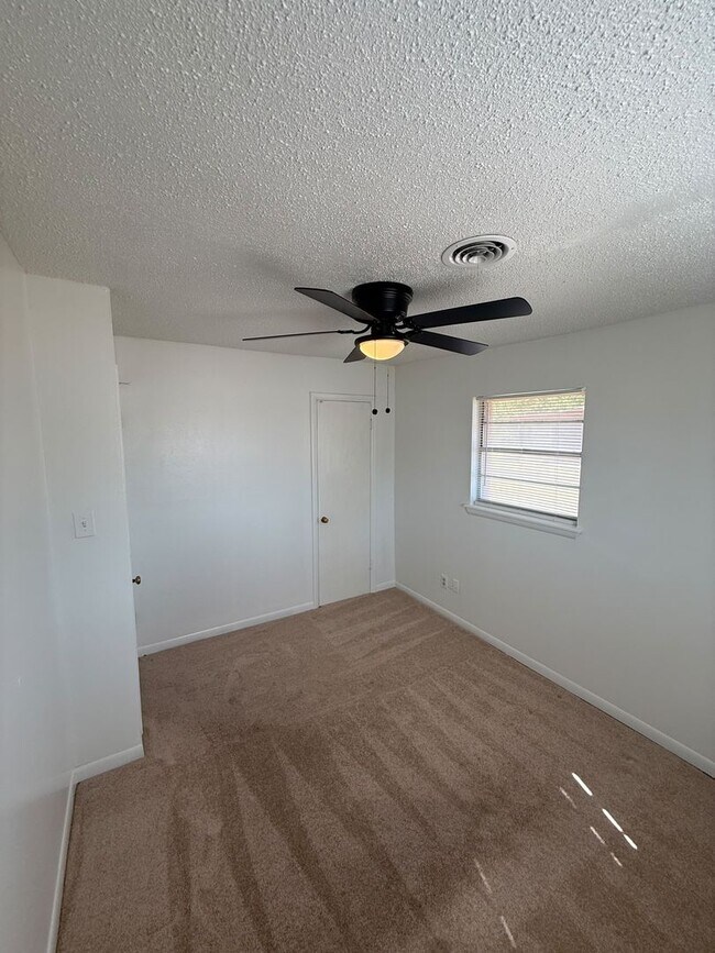 621 SW Arbuckle Ave