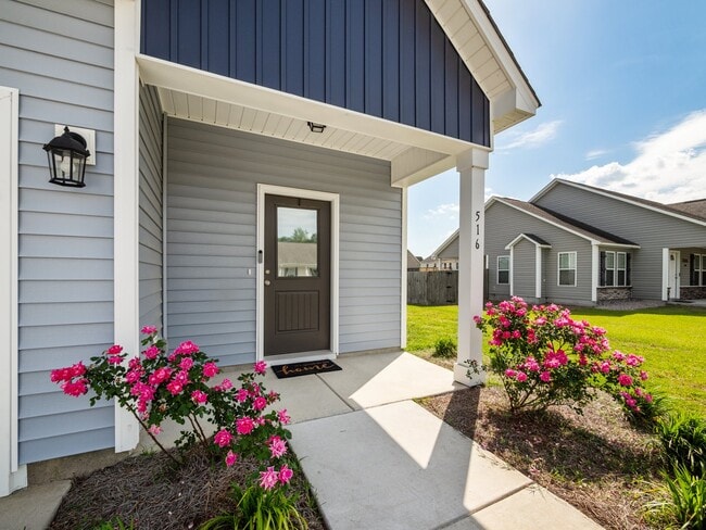 Photo - 516 Poults Dr
