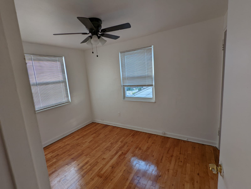 Photo - 937 Woodbine St