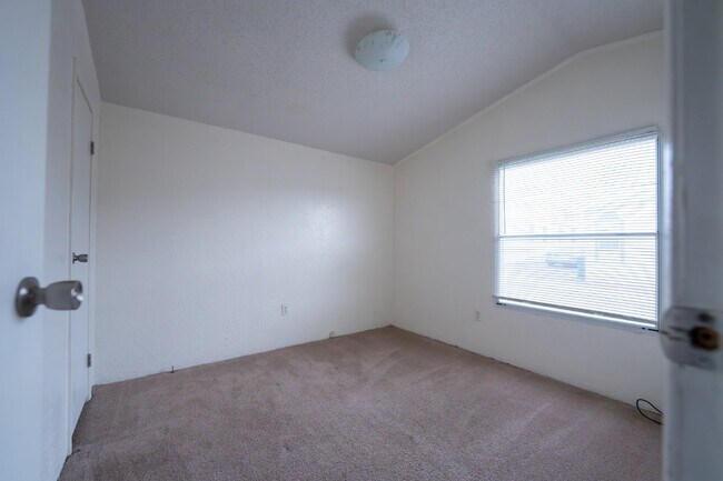 Photo - Charming 3 Bedroom Home in Aztec, NM with ...