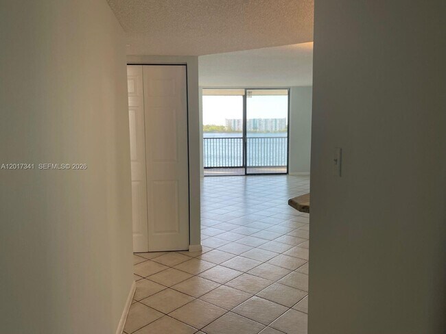 Photo - 117 Lake Emerald Dr Unit 308