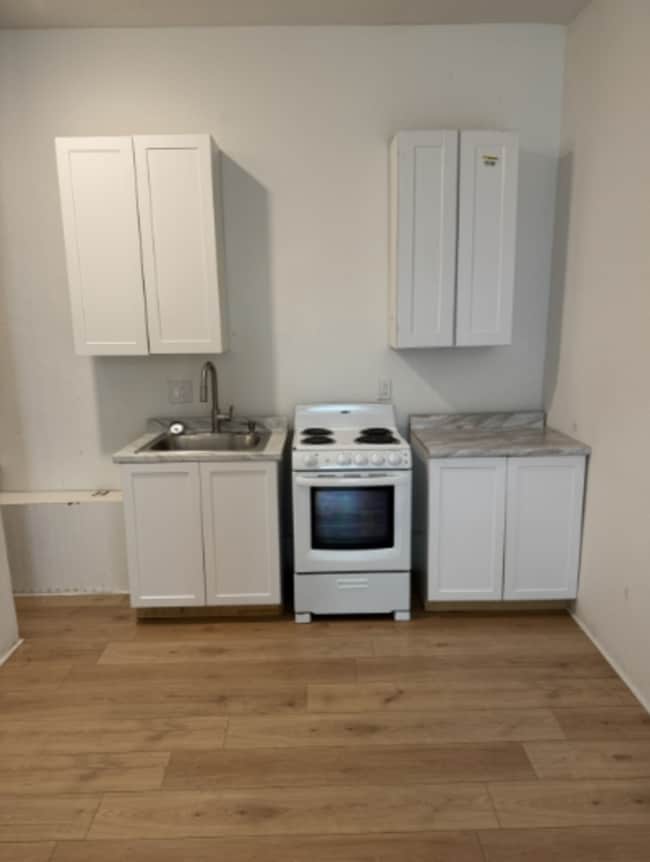 Photo - 1466 S Worth Ave Unit B