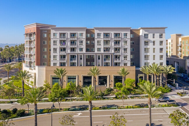 Entrance - Stylus & Siena