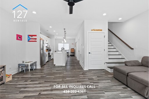 Photo - 3BR Townhome – Modern Amenities, Great Location!