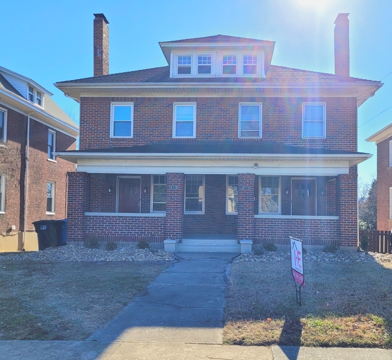 Photo - 2110 Memorial Avenue Southwest