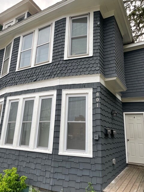 Photo - 801 Summit St Unit #A