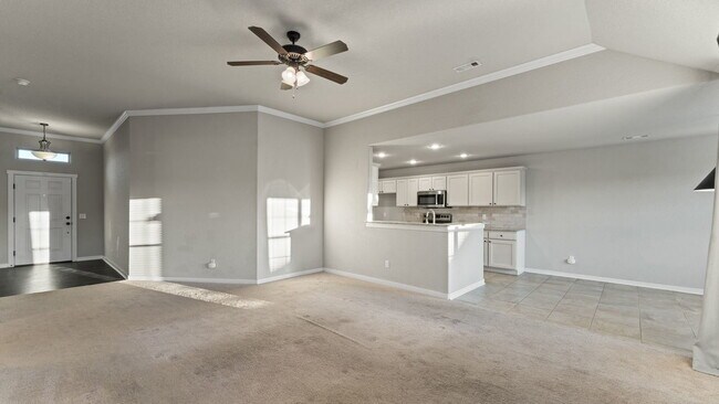 Photo - 3960 Deerhurst St