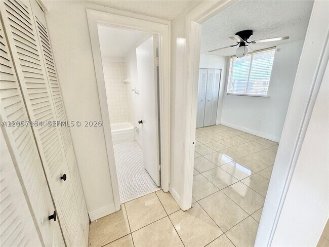 Photo - 10090 NW 80th Ct Unit 1542
