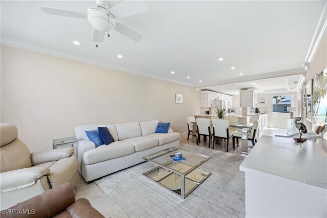 Photo - 610 Broad Ave S Unit J610