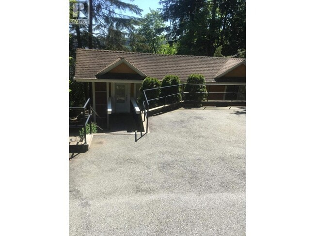 3707 Dollarton Hwy