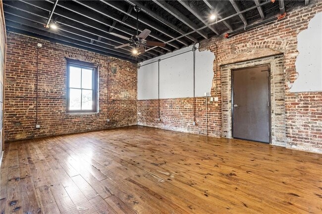 Photo - 558 St Francis St Unit 2D