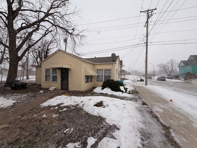 Photo - N 14th St Triplex Unit 19 N 14th