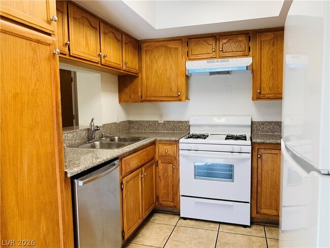 Photo - 4069 Nook Way Unit B