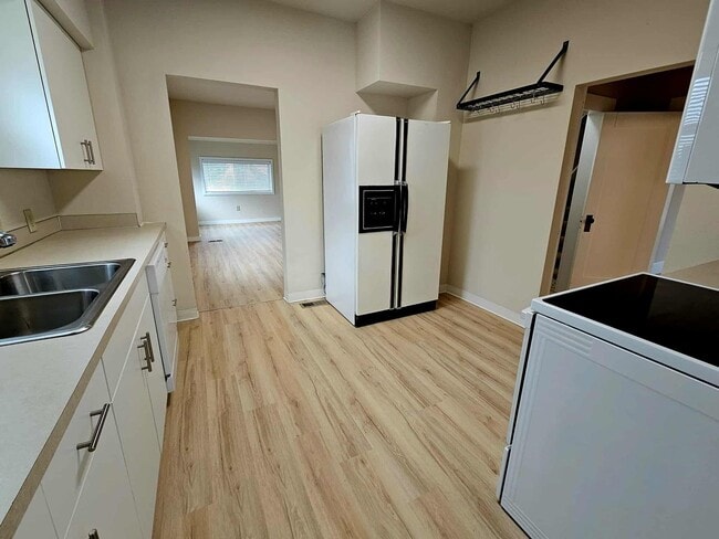 Photo - Charming house in desirable downtown Sumner