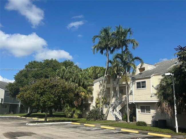 Photo - 3413 NW 44th St Unit 106