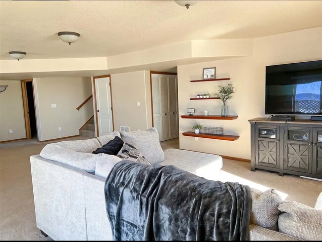Photo - 13824 Windy Oaks Rd House