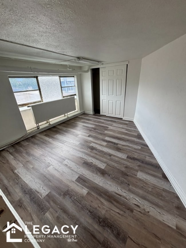 Photo - 604 E 2nd St Unidad 2