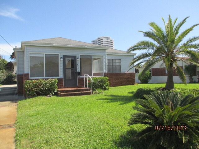 Beautiful Beachside 2 Bedroom Home! - Beautiful Beachside 2 Bedroom Home!