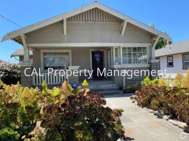 Building Photo - 2 Bedroom Home for Rent in South Salinas