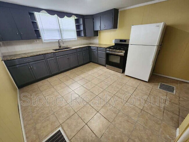 Photo - 1435 3rd Ave House