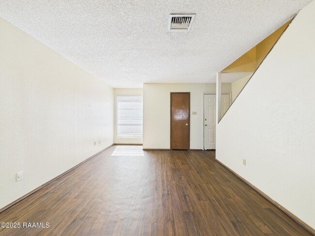 Photo - 201 High Meadows Blvd
