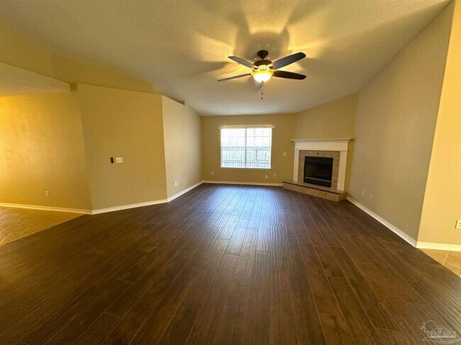 Photo - 7909 Cayenne Way