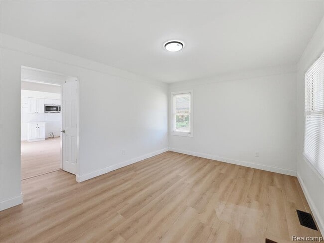 Photo - 18410 Tranquil St
